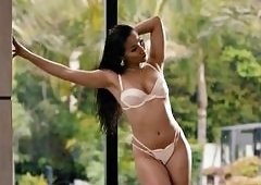 Bossy Jennie Rose Totem Pounding