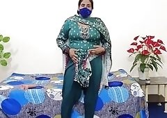Indian Big Boobs Aunty Fingering Pussy and Orgasm by Dildo