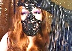 Arya Grander Flaunts Gloves and Mask in Shiny Leather and Latex for Teasing ASMR Fetish
