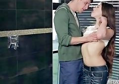 Blonde Bianca Brills Wet Threesome Cunnilingus Lessons