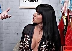 Big Tits MILF Mom of the Thief