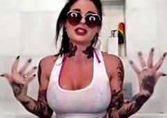 Joanna Angels Horny Lesbian Shower